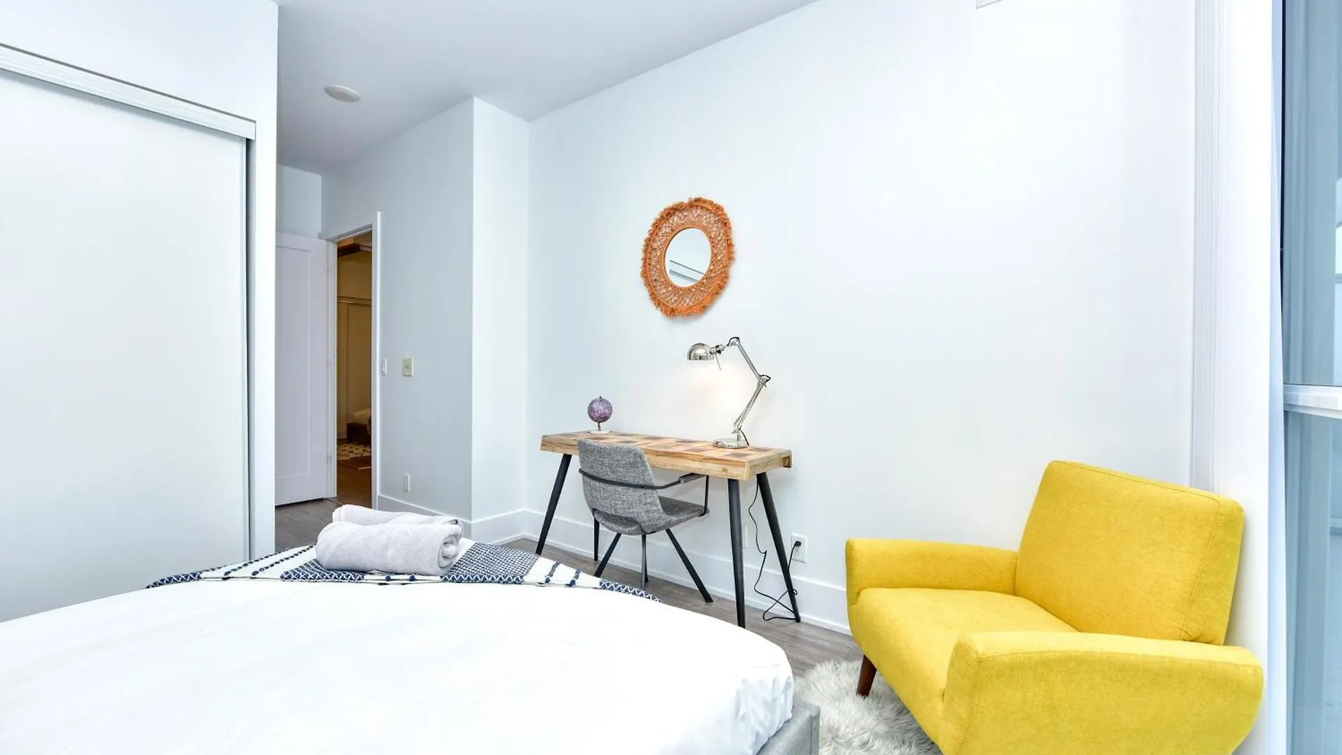 Cozy 2Br Condo With Cn Tower View Toronto 0*,  Canadá